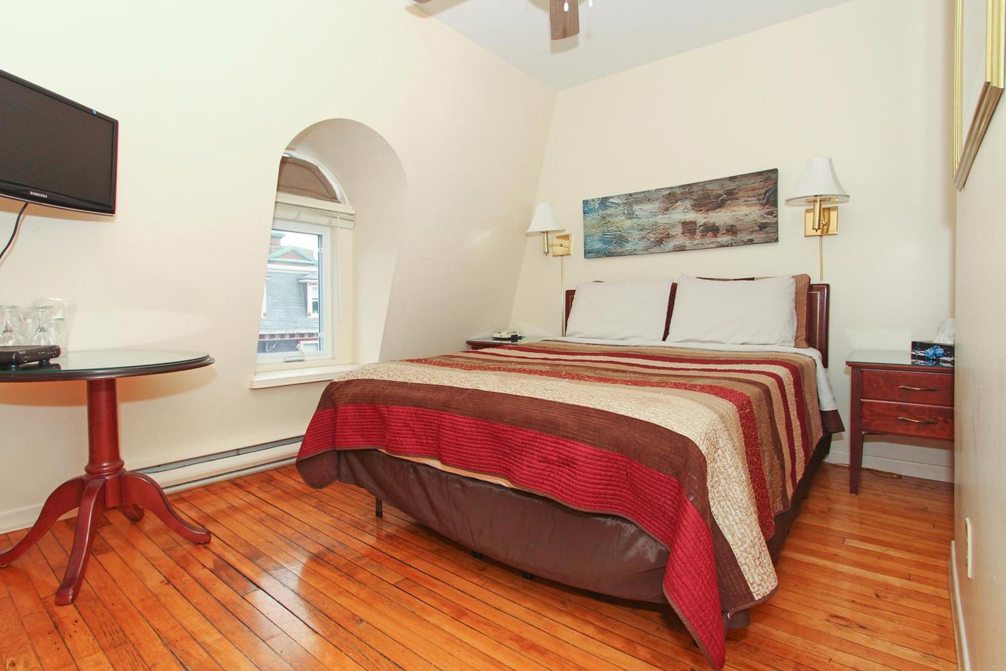 Queen Room